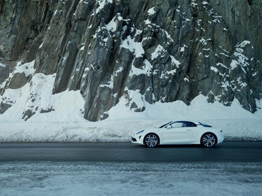  Alpine A110 Pure 2018 года  (WW) (фото 3 из 38)